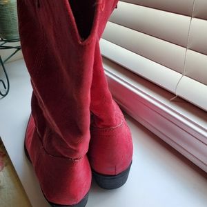 Women's red Rampage cowboy style boots 8.5M
